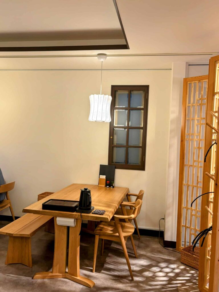 中国茶房【一期一会】の店内の写真。