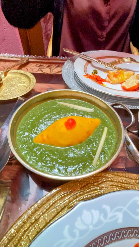 日暮里のダージリンのサグコーフタの写真。