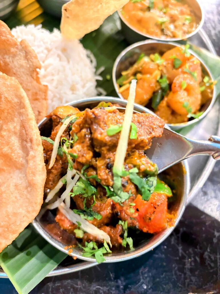 【御茶ノ水】南インド料理GONDのマトンカレーの写真。